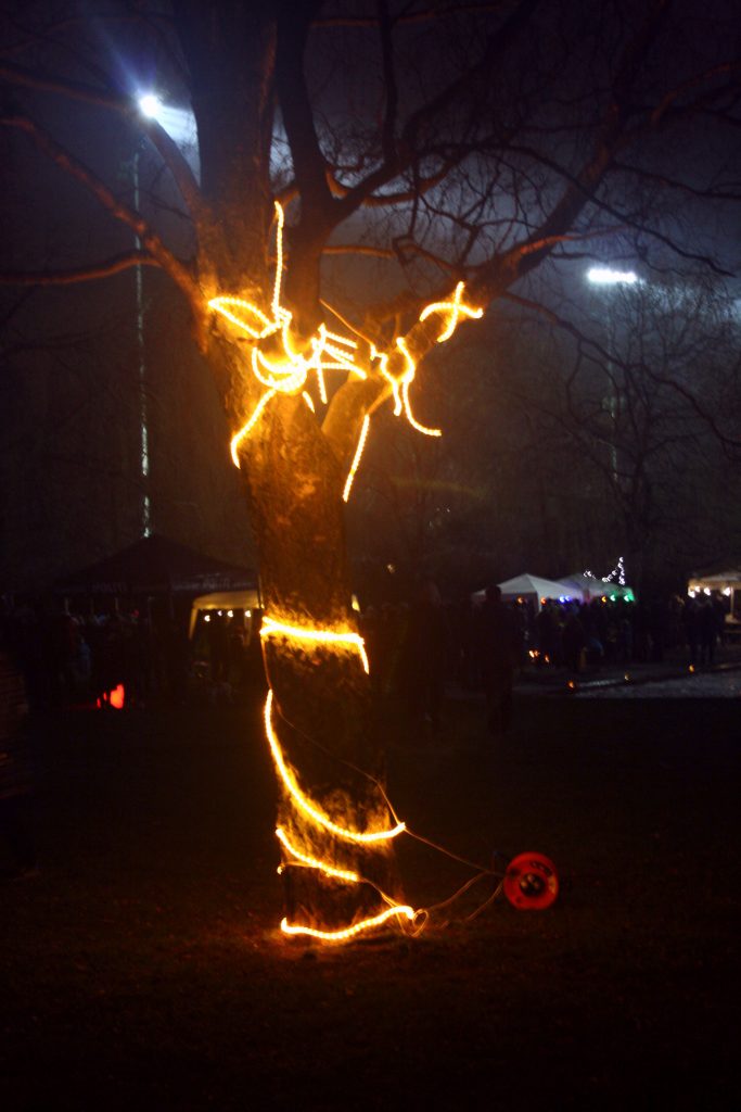Copenhagen Light Festival, Englandsparken, snake in tree, design, art